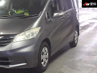 HONDA FREED 2012