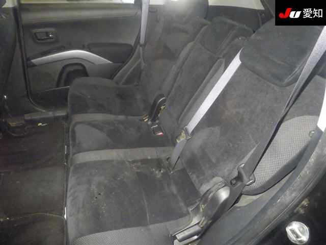 MITSUBISHI OUTLANDER 2010