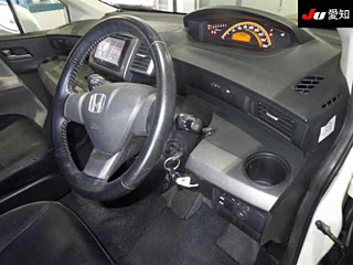 HONDA FREED 2008