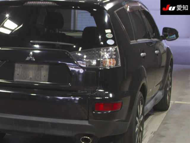 MITSUBISHI OUTLANDER 2010