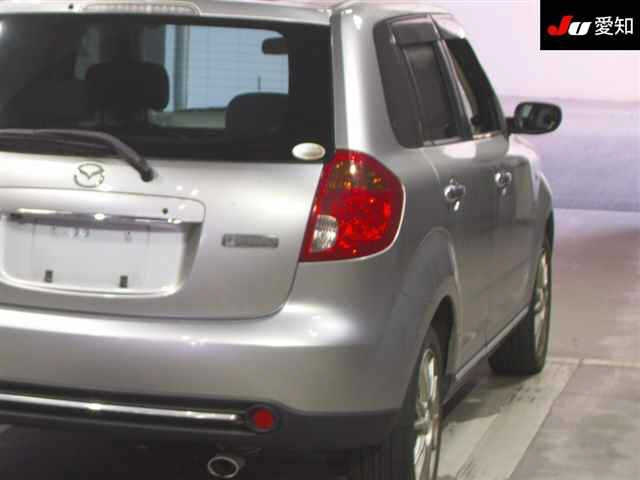 MAZDA VERISA 2012