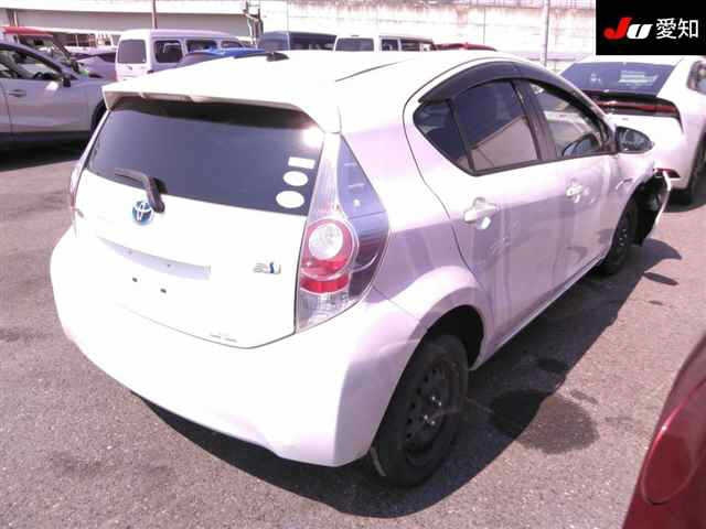 TOYOTA AQUA 2012