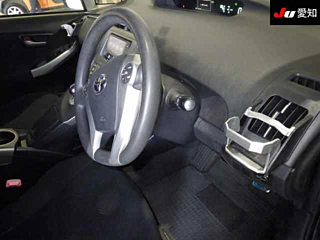 TOYOTA PRIUS 2013