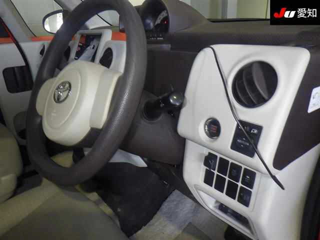 TOYOTA SPADE 2014