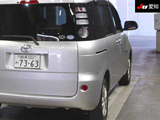 TOYOTA SIENTA 2009