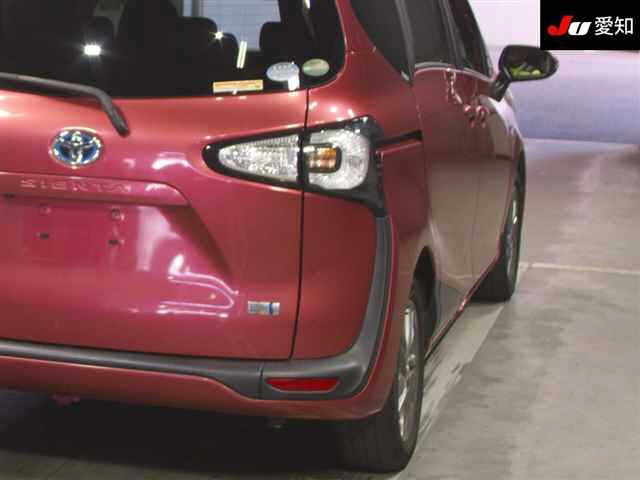 TOYOTA SIENTA 2016