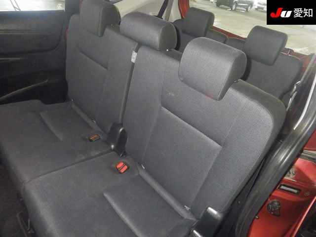 TOYOTA SIENTA 2016