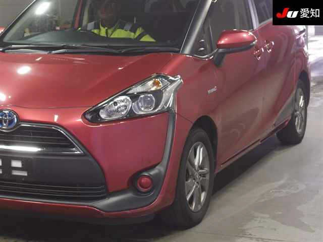 TOYOTA SIENTA 2016