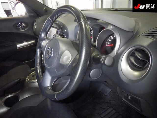 NISSAN JUKE 2010