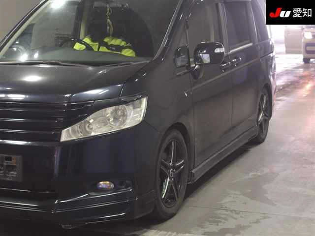 HONDA STEP WAGON 2010