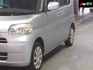 DAIHATSU TANTO 2012