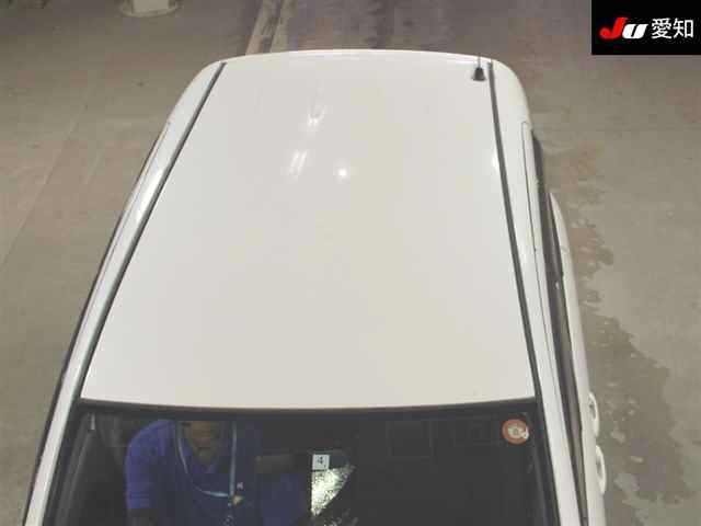 TOYOTA SIENTA 2010