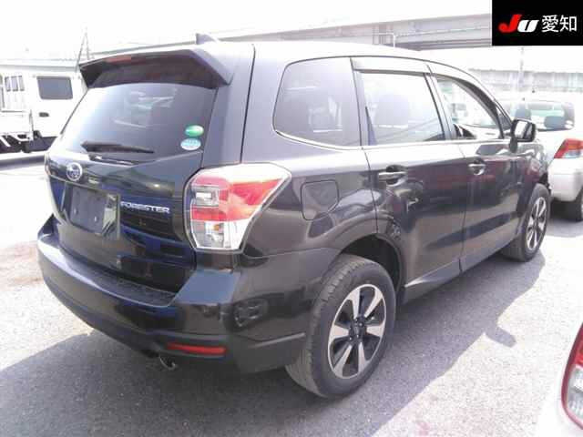 SUBARU FORESTER 2017
