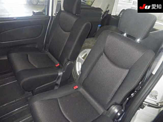 NISSAN SERENA 2011