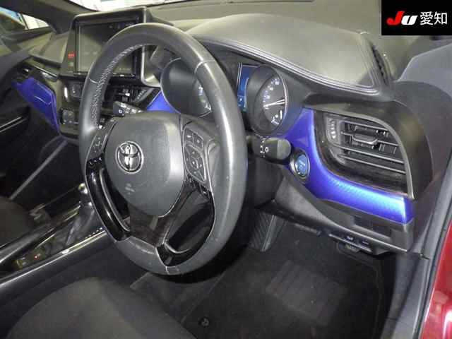TOYOTA C-HR 2018