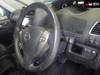 NISSAN SERENA 2011