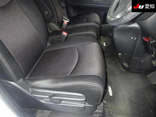 NISSAN SERENA 2011