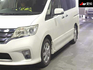 NISSAN SERENA 2011