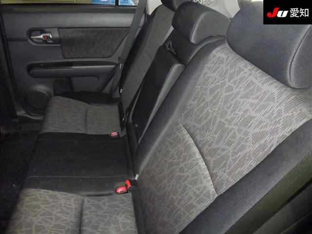 TOYOTA COROLLA RUMION 2011