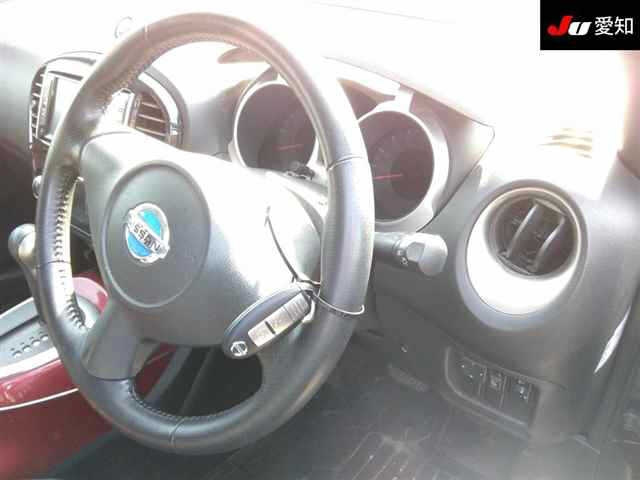 NISSAN JUKE 2012