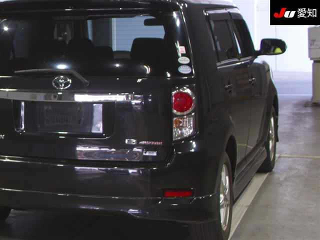 TOYOTA COROLLA RUMION 2011