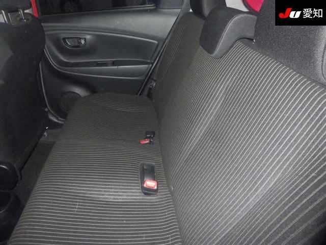 TOYOTA VITZ 2016