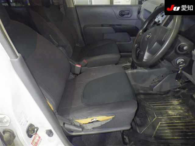 NISSAN AD 2008