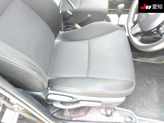 TOYOTA VITZ 2018