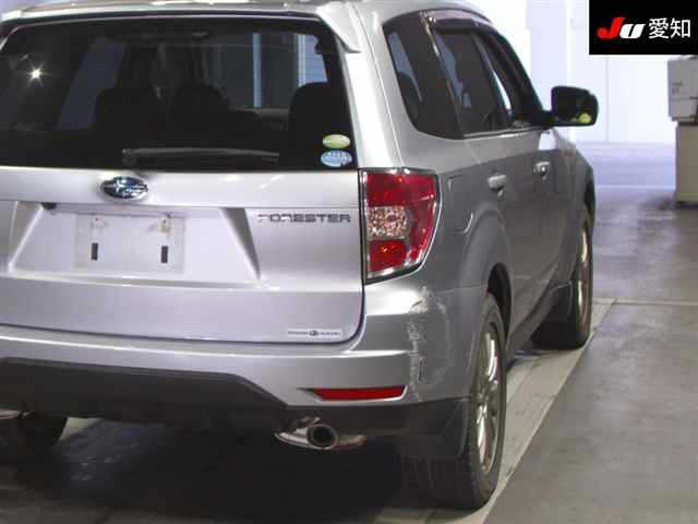 SUBARU FORESTER 2012