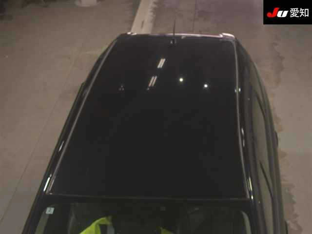 TOYOTA PRIUS ALPHA 2012