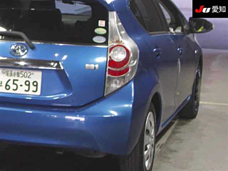 TOYOTA AQUA 2012