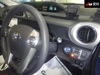 TOYOTA AQUA 2012