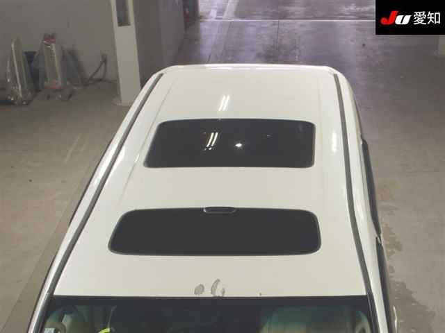 TOYOTA ALPHARD 2010
