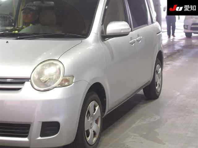 TOYOTA SIENTA 2008