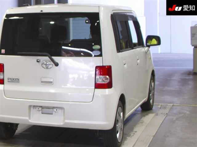 TOYOTA PIXIS SPACE 2017