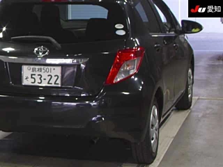 TOYOTA VITZ 2011