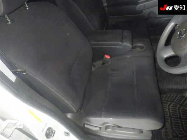 NISSAN CUBE 2010