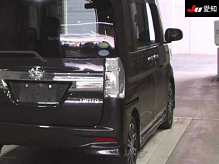 DAIHATSU TANTO 2014