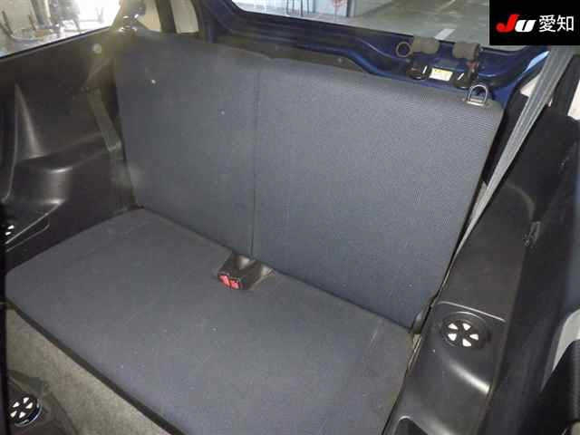 NISSAN KIX 2009