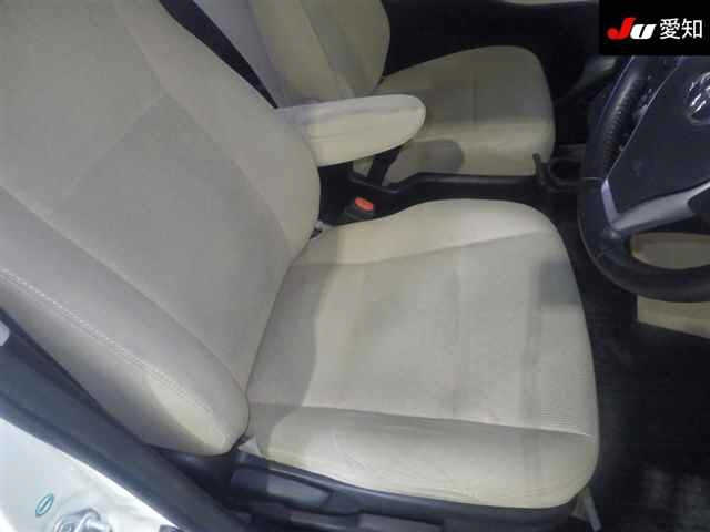 TOYOTA NOAH 2014