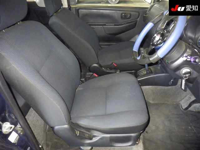 NISSAN KIX 2009