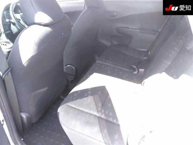TOYOTA RACTIS 2011
