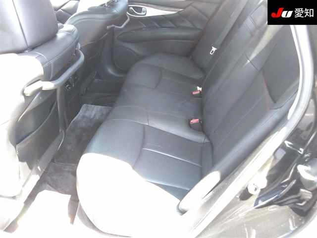 NISSAN FUGA 2013