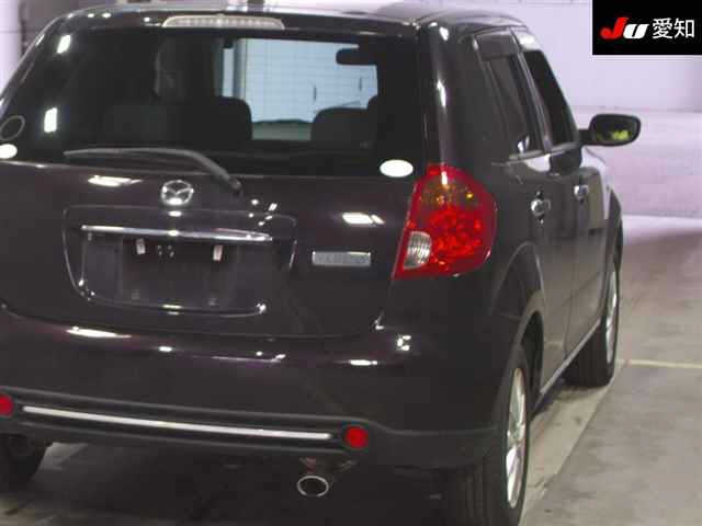 MAZDA VERISA 2011