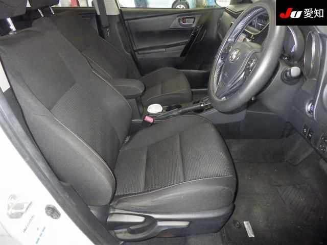 TOYOTA AURIS 2016