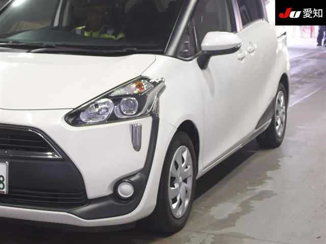 TOYOTA SIENTA 2018