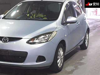 MAZDA DEMIO 2010