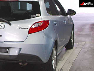 MAZDA DEMIO 2010