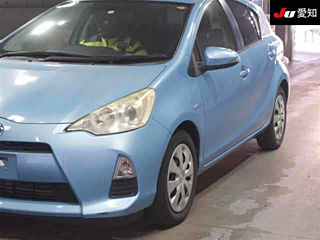 TOYOTA AQUA 2012