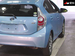 TOYOTA AQUA 2012